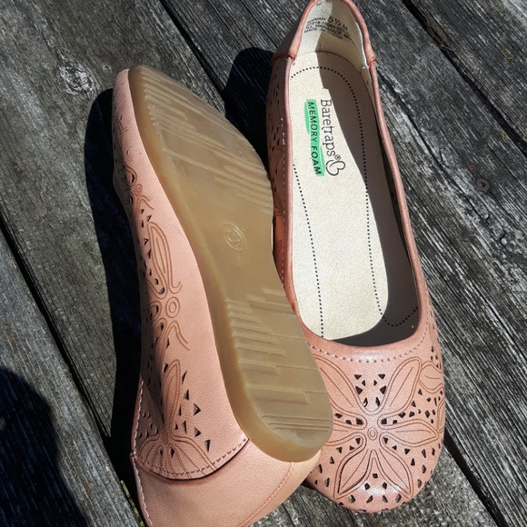 Baretraps Memory Foam Mariah Flats Red Rose - Picture 4 of 4